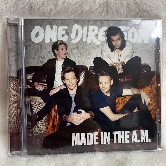 One Direction CD's Bundle of 3,  Made in the A.M/Midnight Memories/Take Me Home - Picture 12 of 15